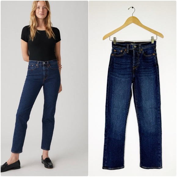 Levi’s Wedgie Straight Jeans Dark Wash Size 25
Button Fly | Vintage-Inspired Fit - Picture 1 of 9